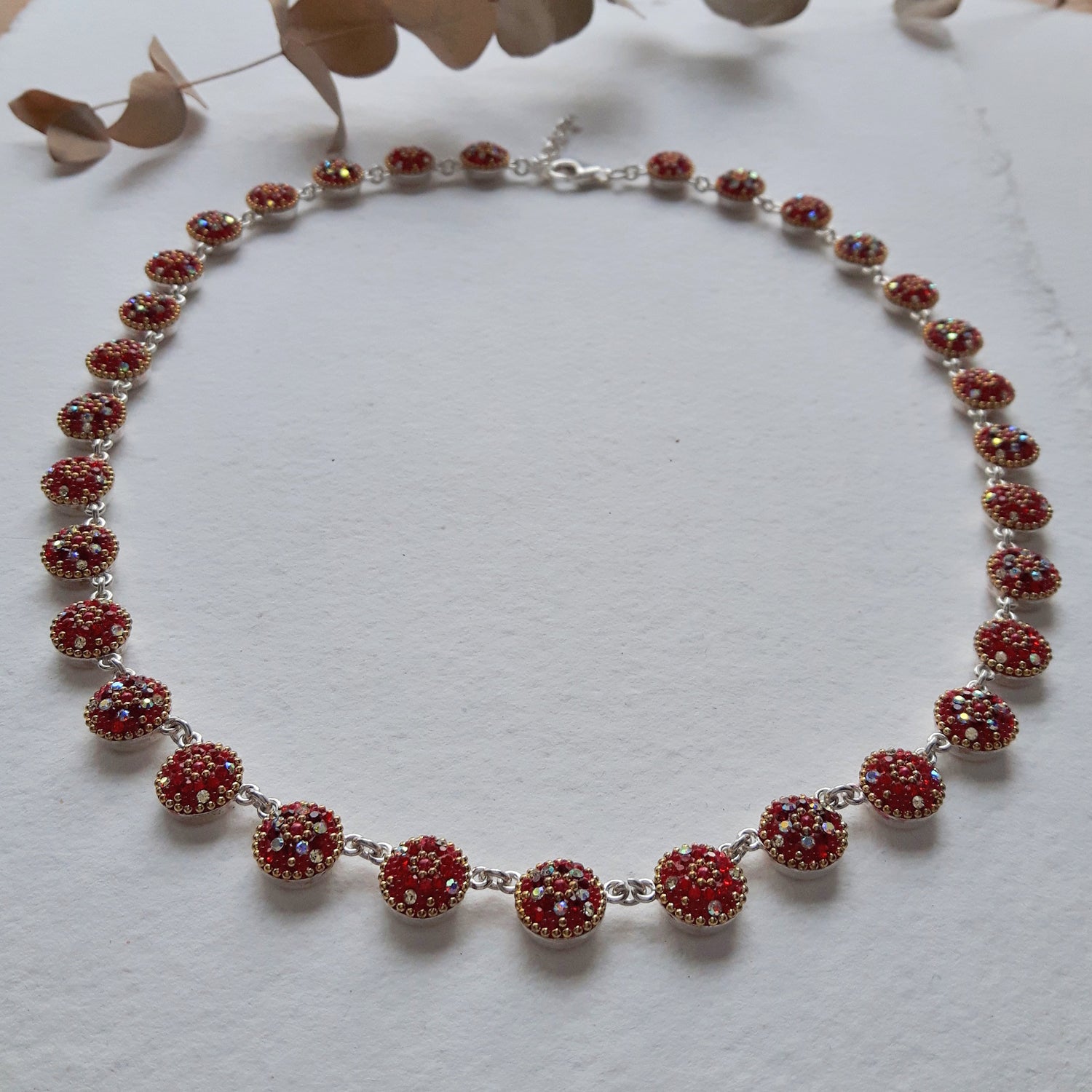 Allegra Red Rd Daisy Necklace