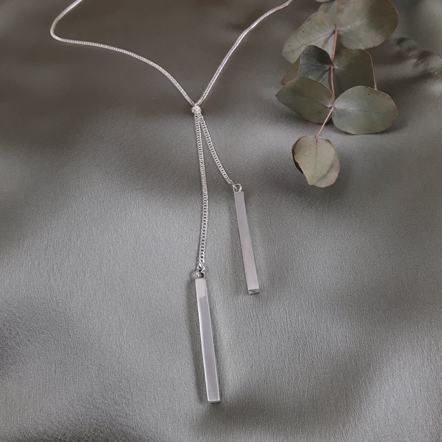 Ameli Lariat Chain Necklace