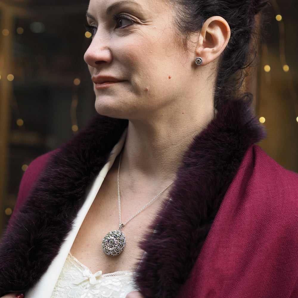 Allegra Onyx Elegance Disc Pendant