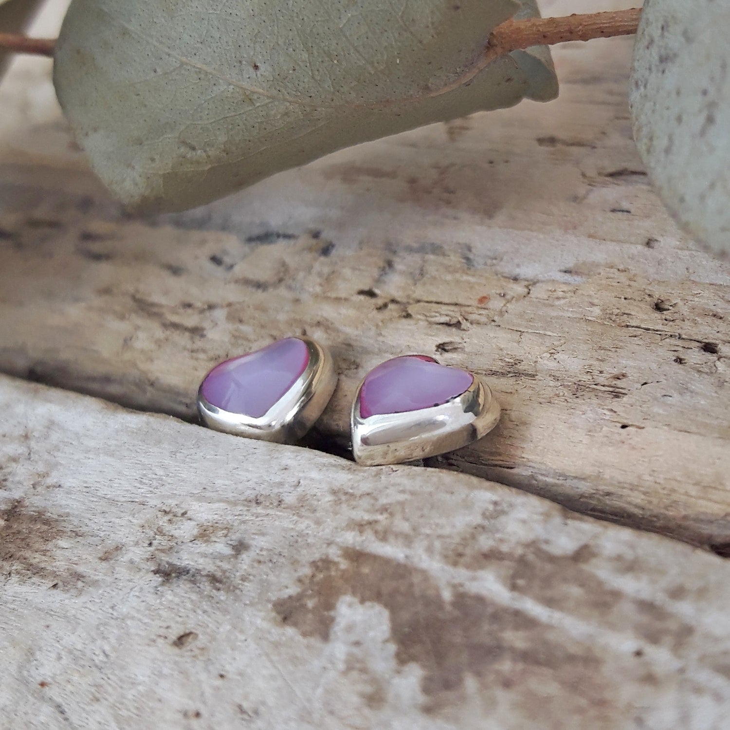 Mother of Pearl Pink Dainty Heart Stud Earrings