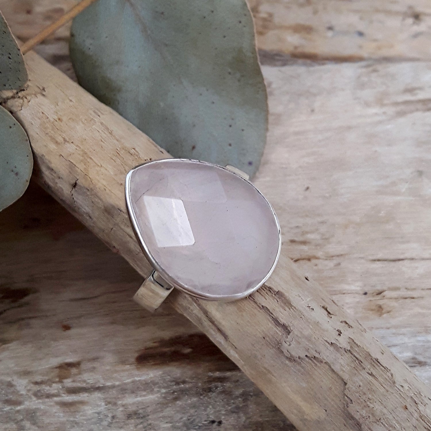 Elegance Teardrop Rose Quartz Small Ring