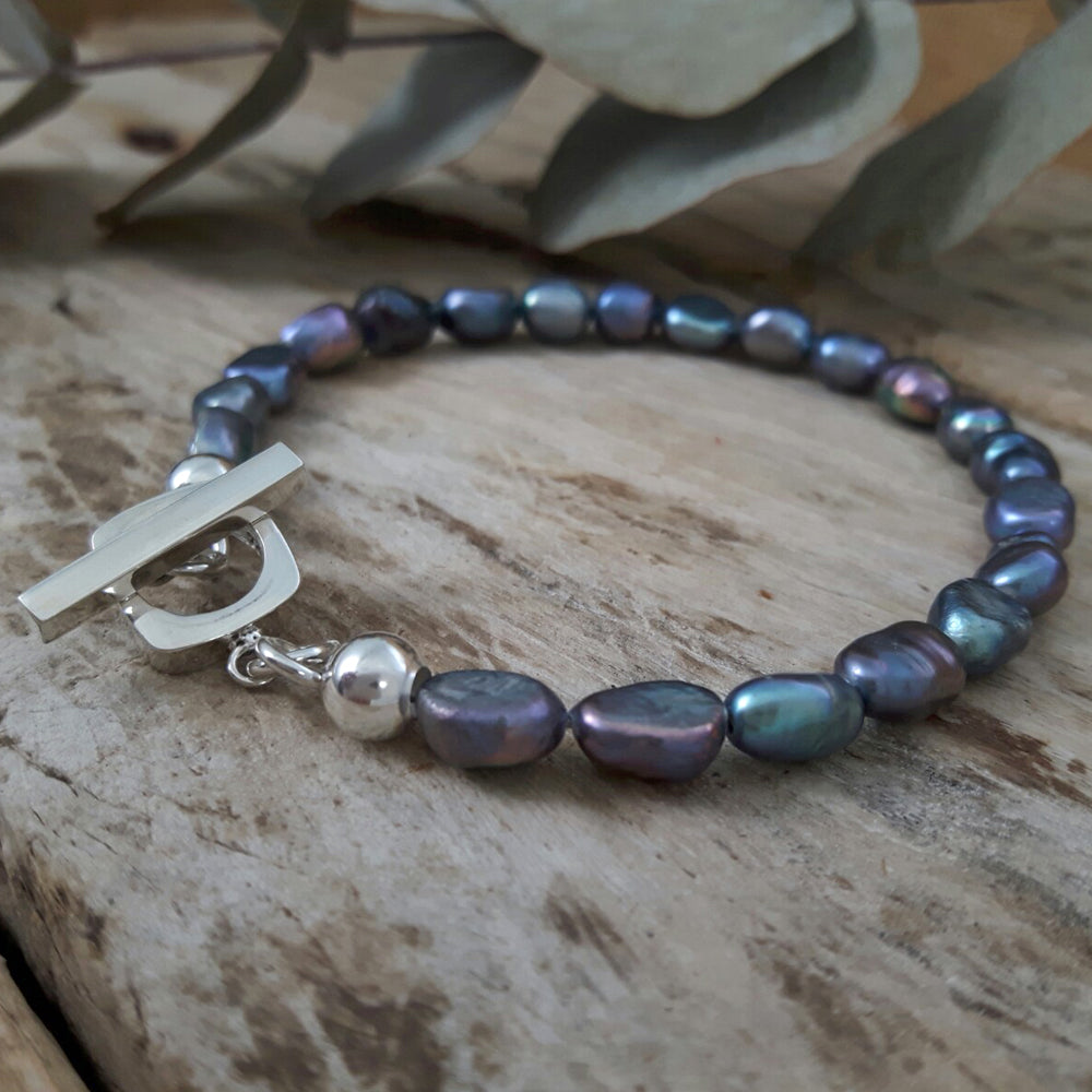 Elenita Iridescent Keishi Pearl Bracelet