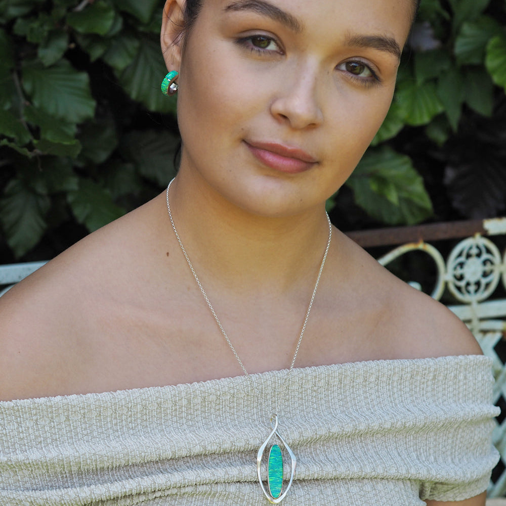Flinder Green Flame Pendant