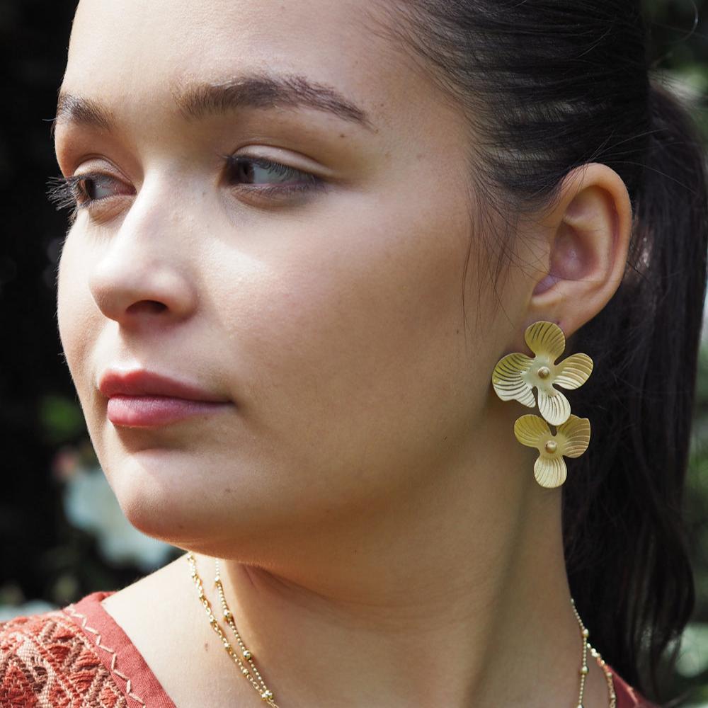 Viola Gold Large Stud Earrings