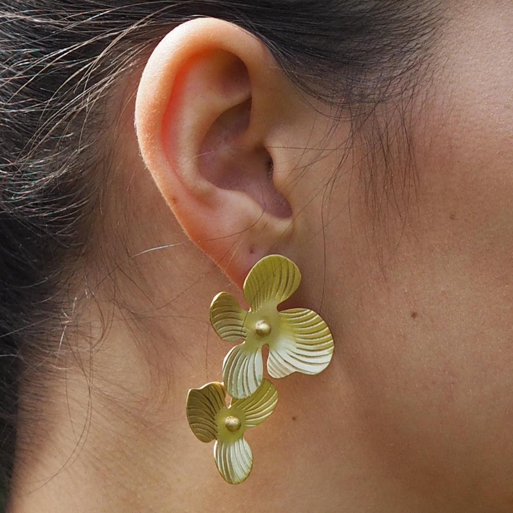 Viola Gold Large Stud Earrings