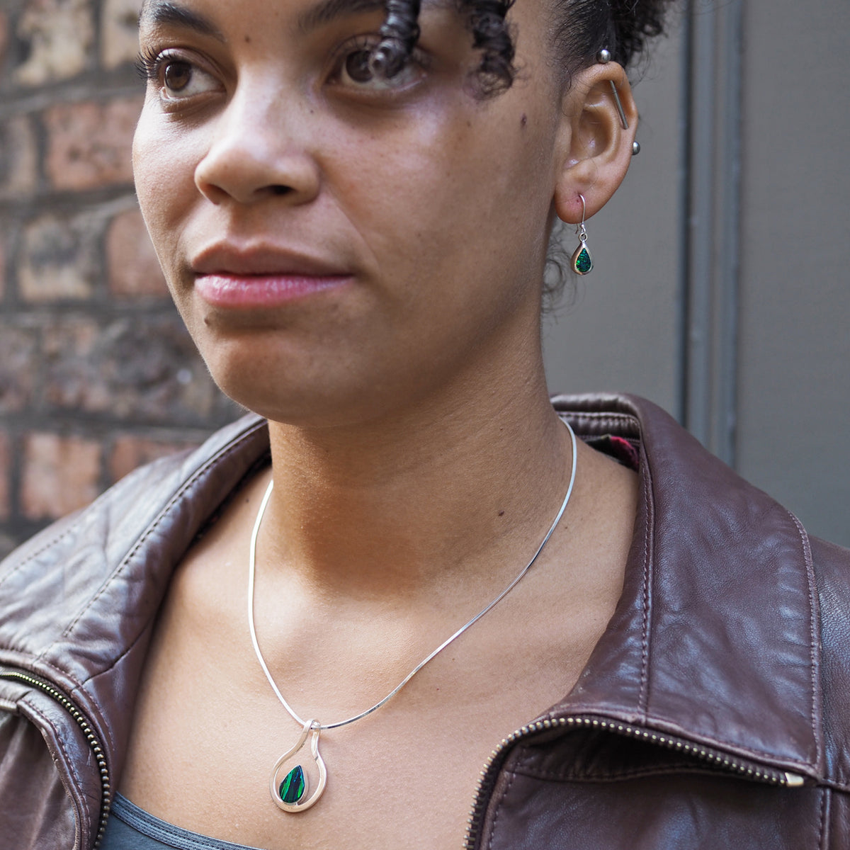 Flinder Droplet Emerald Drop Earrings
