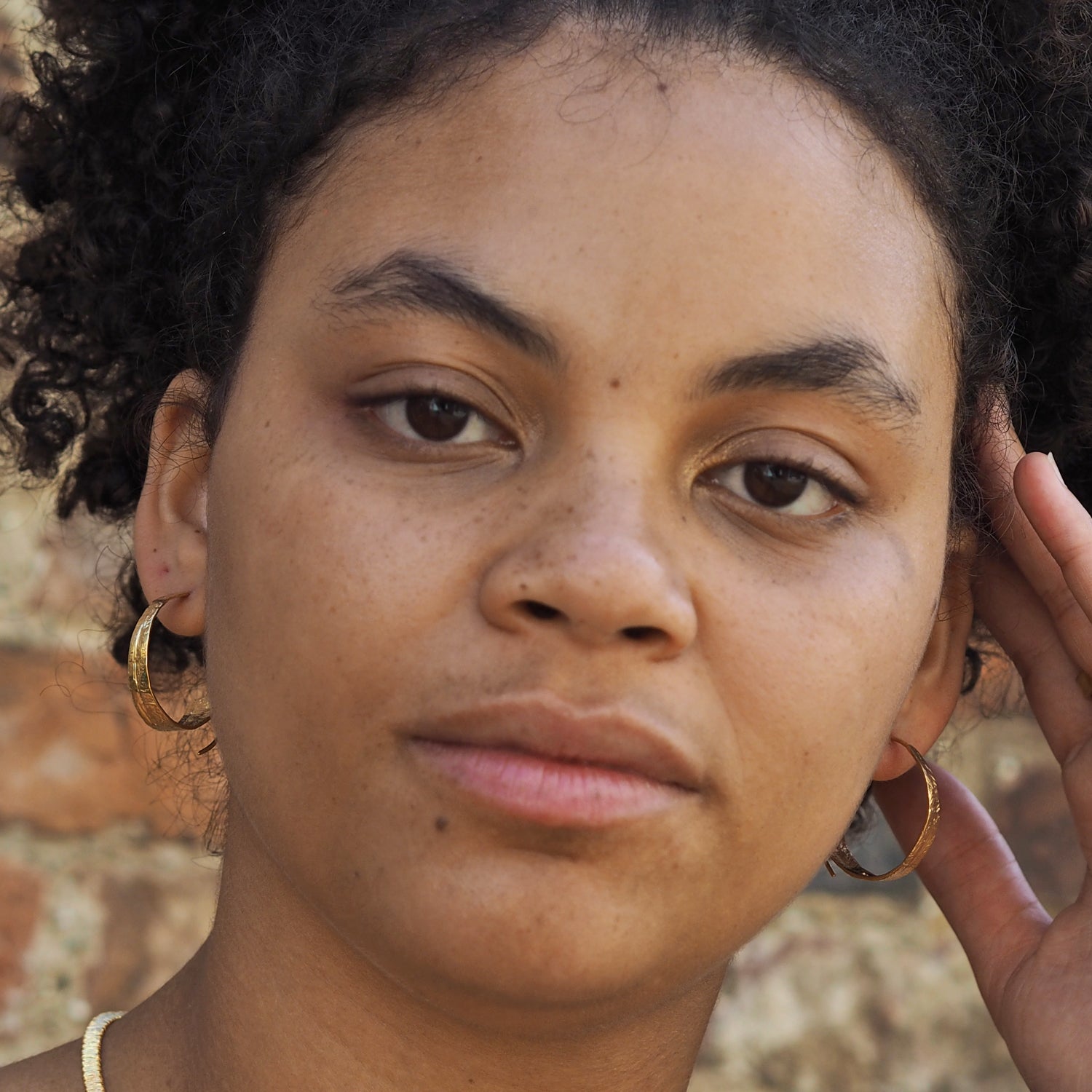 Foresta Divine Hoop Gold Earrings