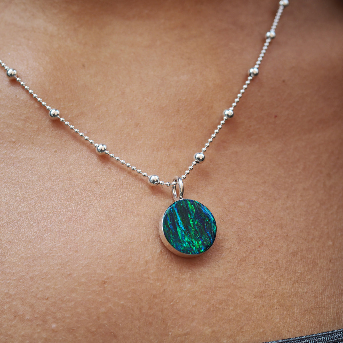 Flinder Emerald Dotty Small Pendant
