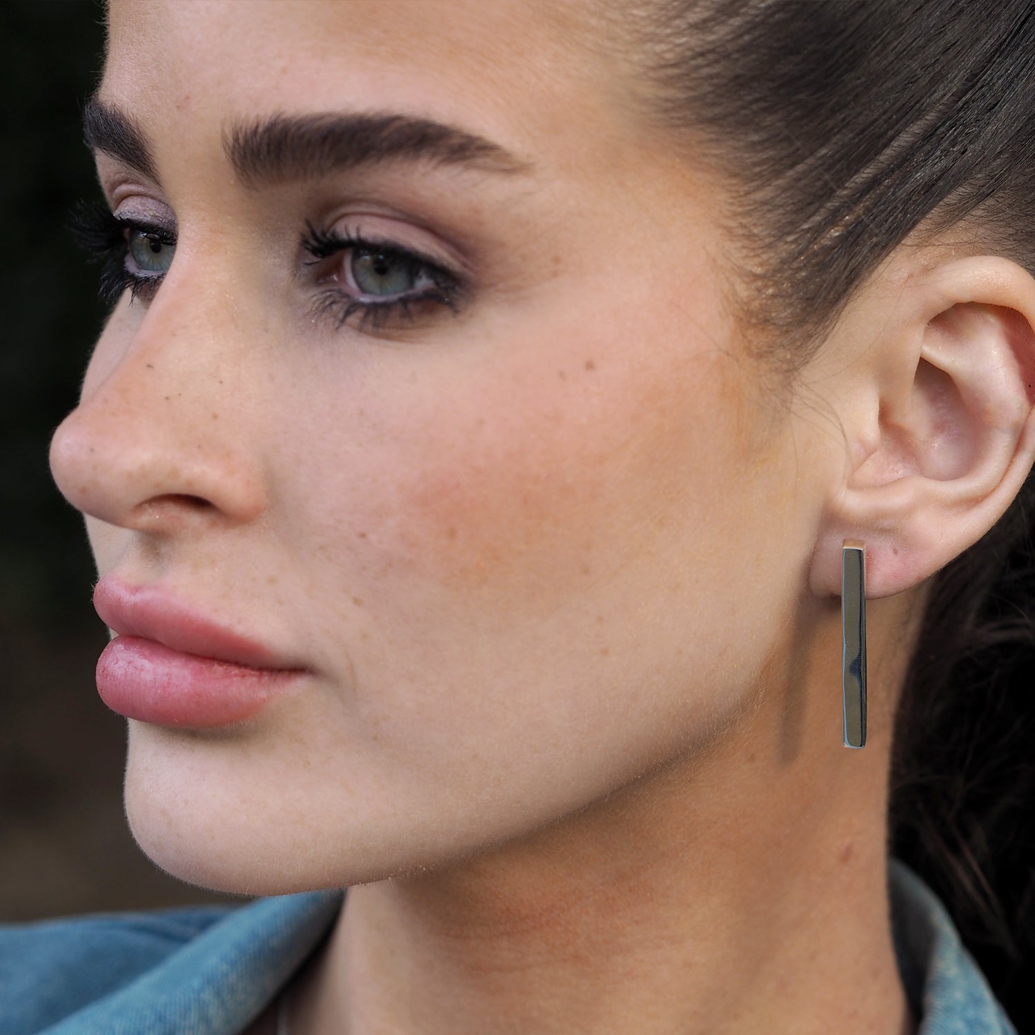 Ameli Stud Earrings