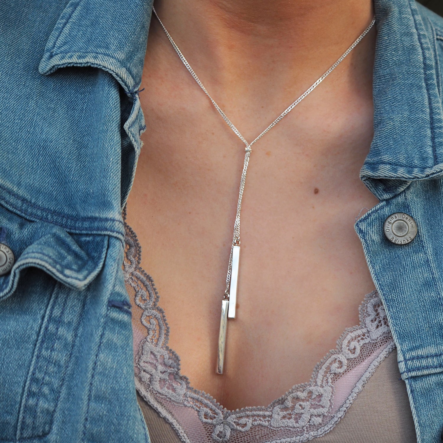 Ameli Lariat Chain Necklace