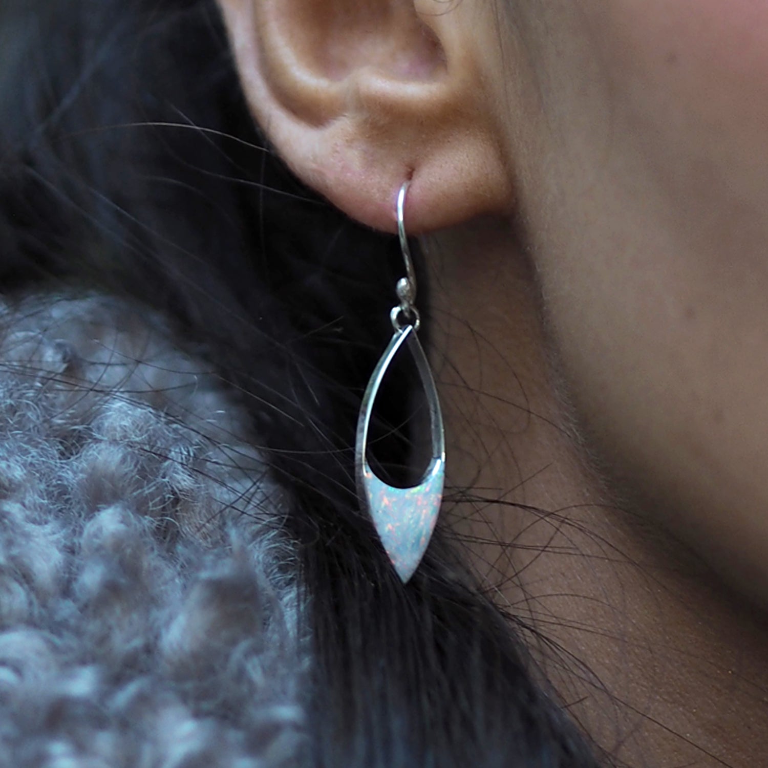 Flinder Finella White Drop Earrings