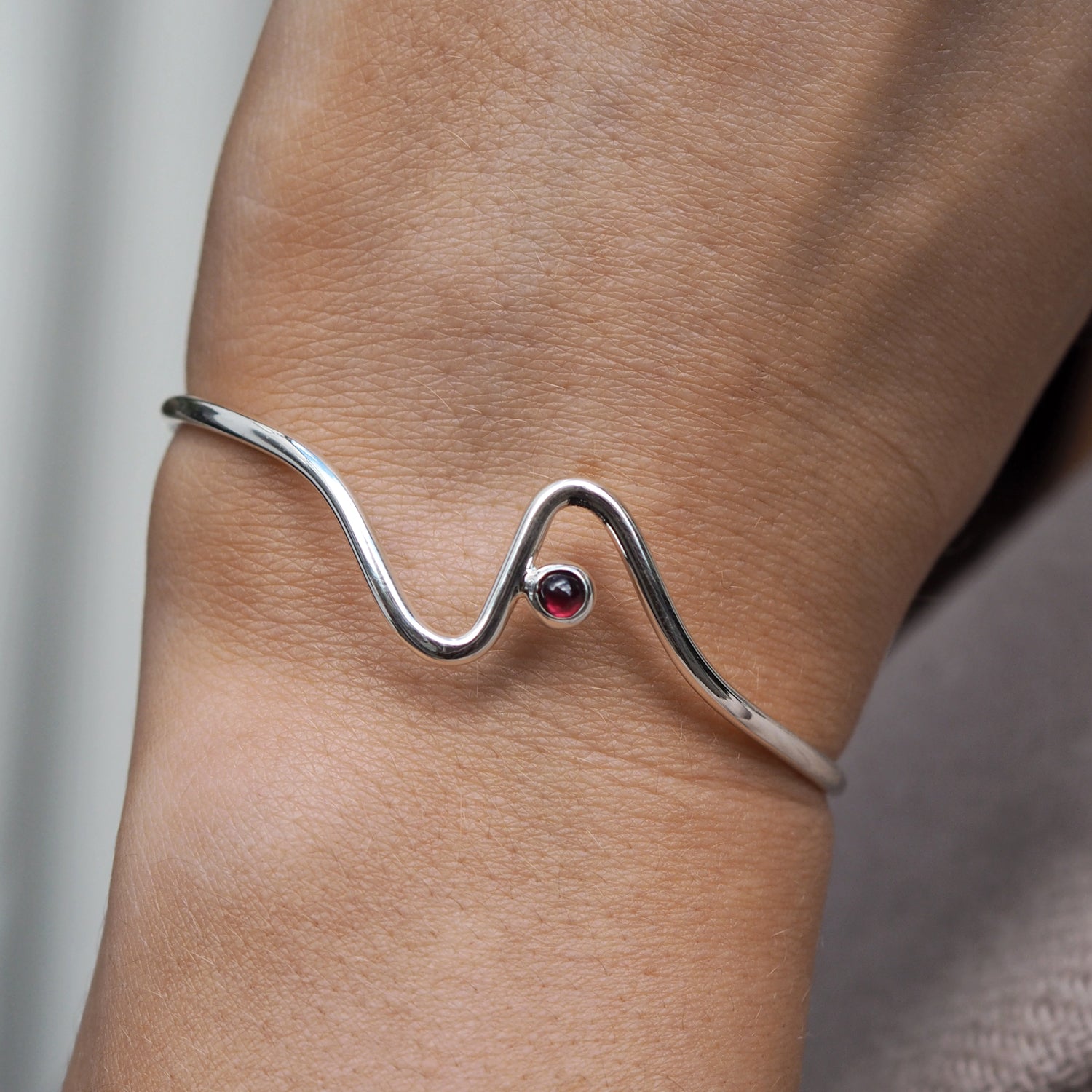 Linea Garnet Birthstone Cuff