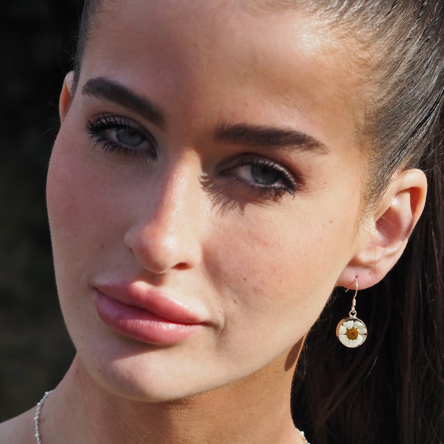 Flores Daisy Round Drop Earrings