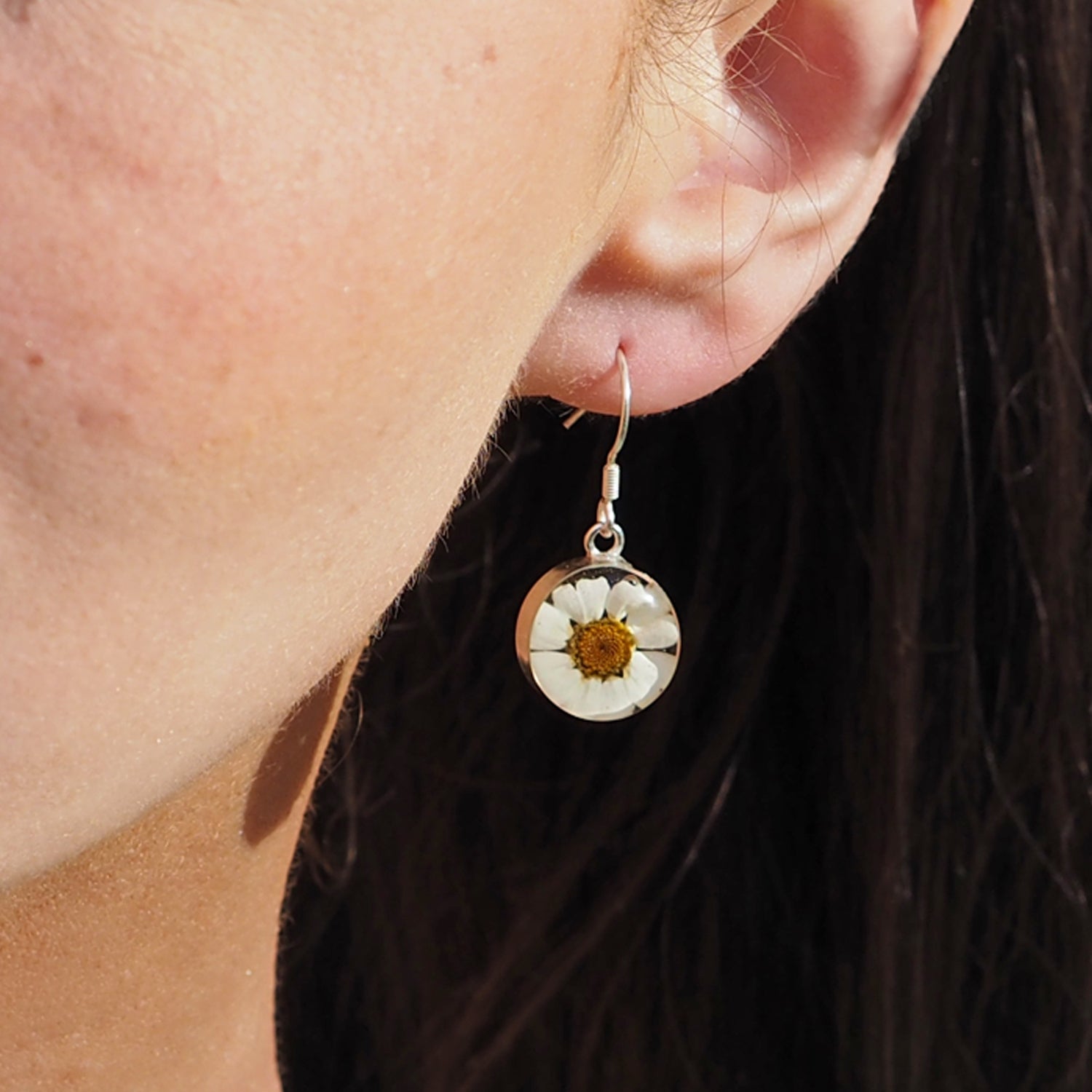 Flores Daisy Round Drop Earrings
