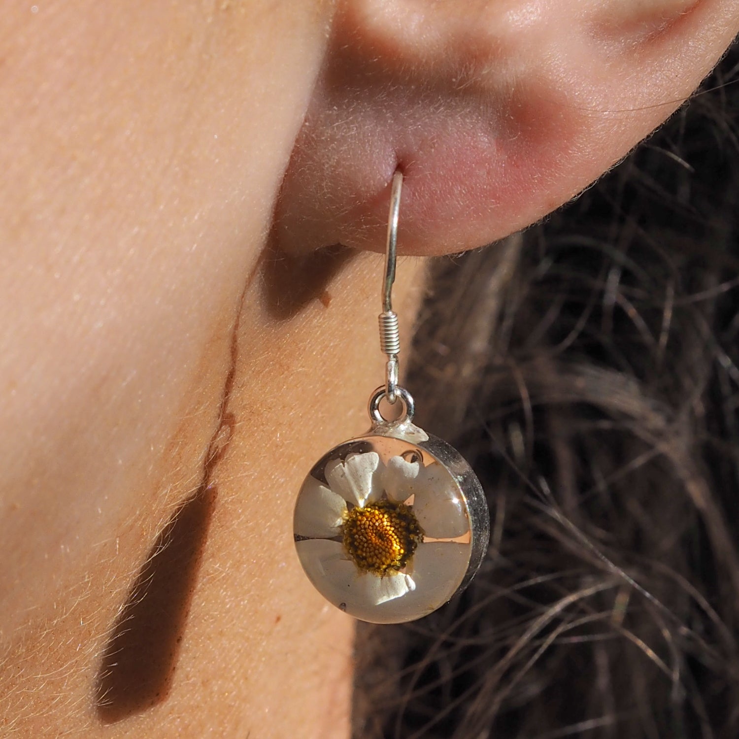 Flores Daisy Round Drop Earrings