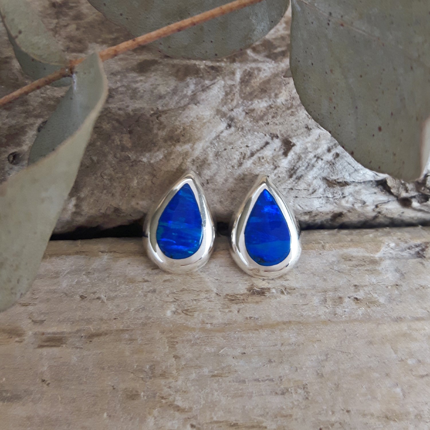 Flinder Droplet Blue Stud Earrings