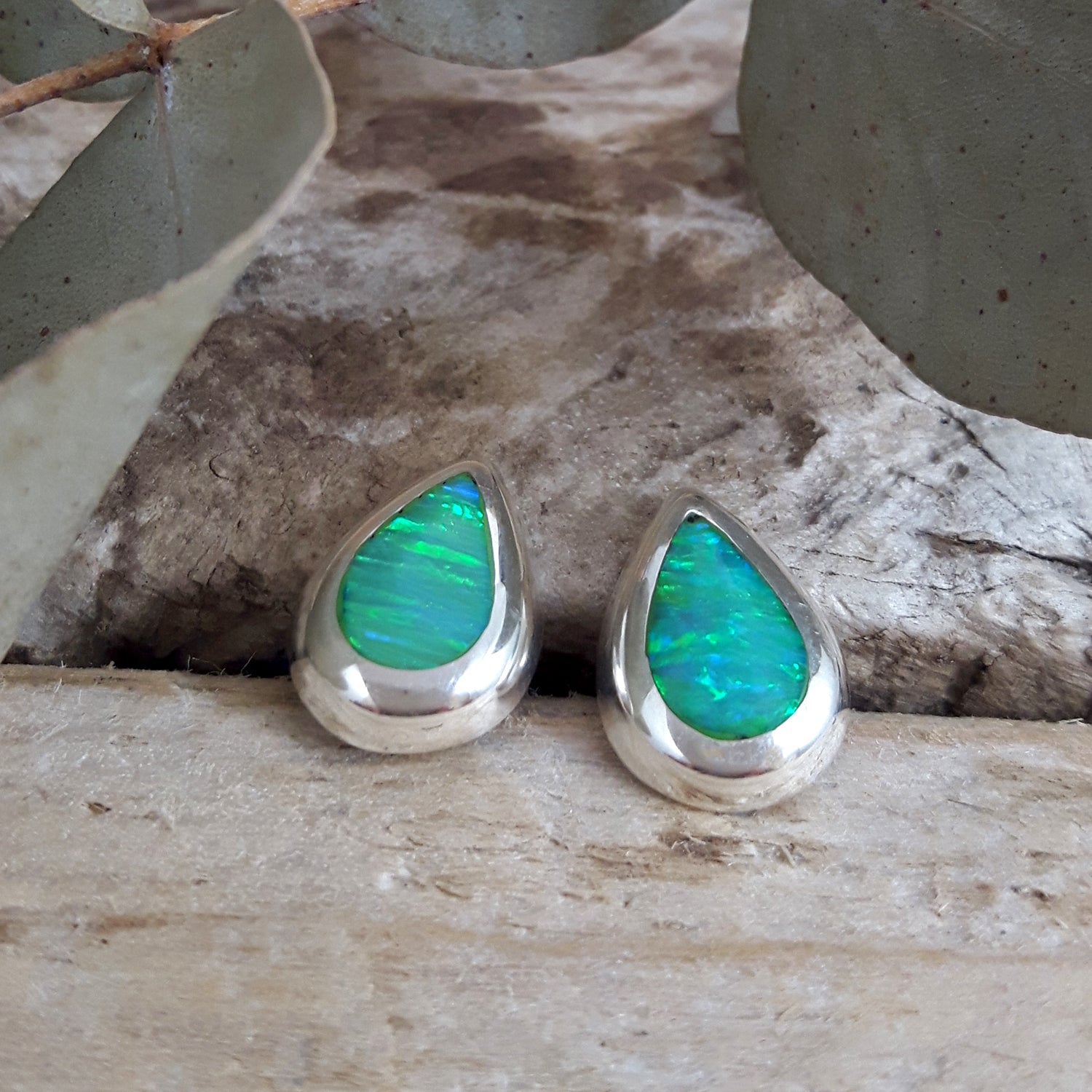 Flinder Droplet Green Stud Earrings