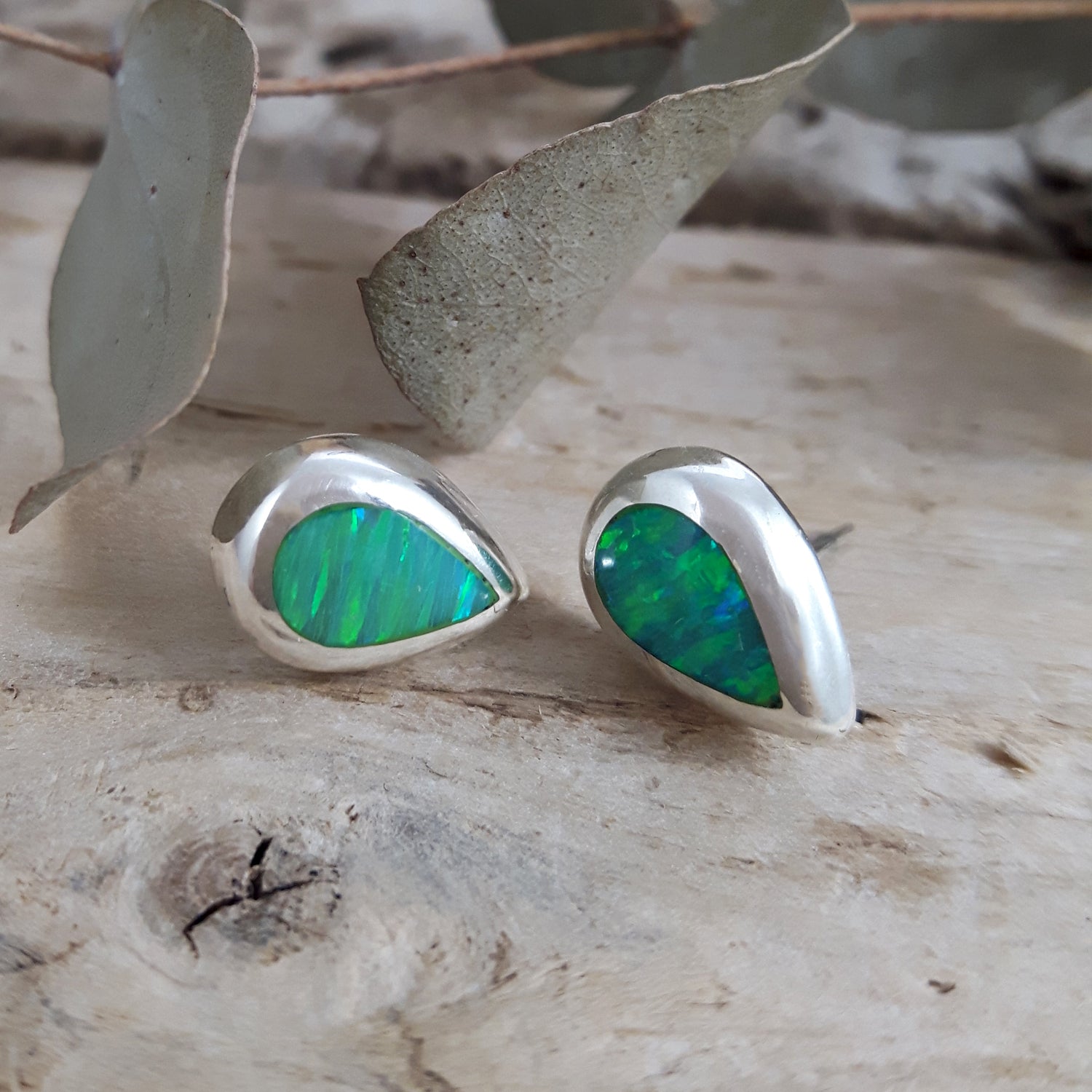 Flinder Droplet Green Stud Earrings