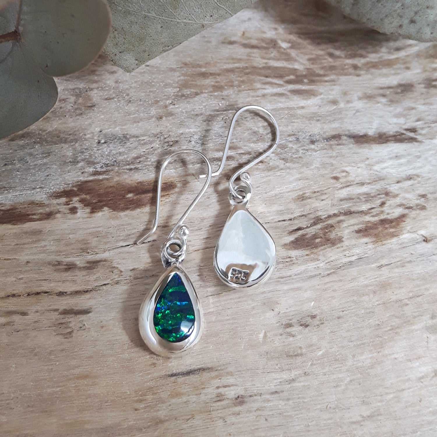 Flinder Droplet Emerald Drop Earrings