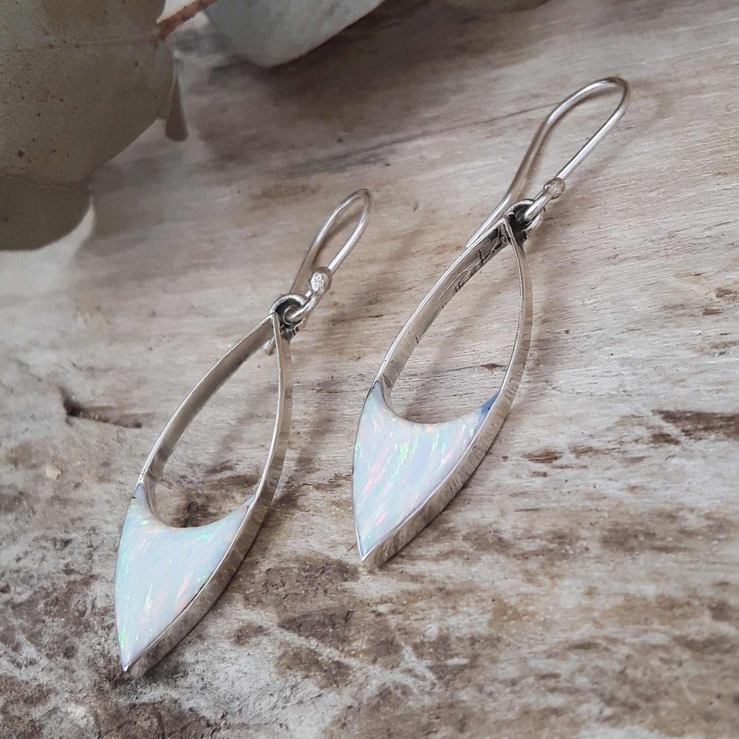 Flinder Finella White Drop Earrings