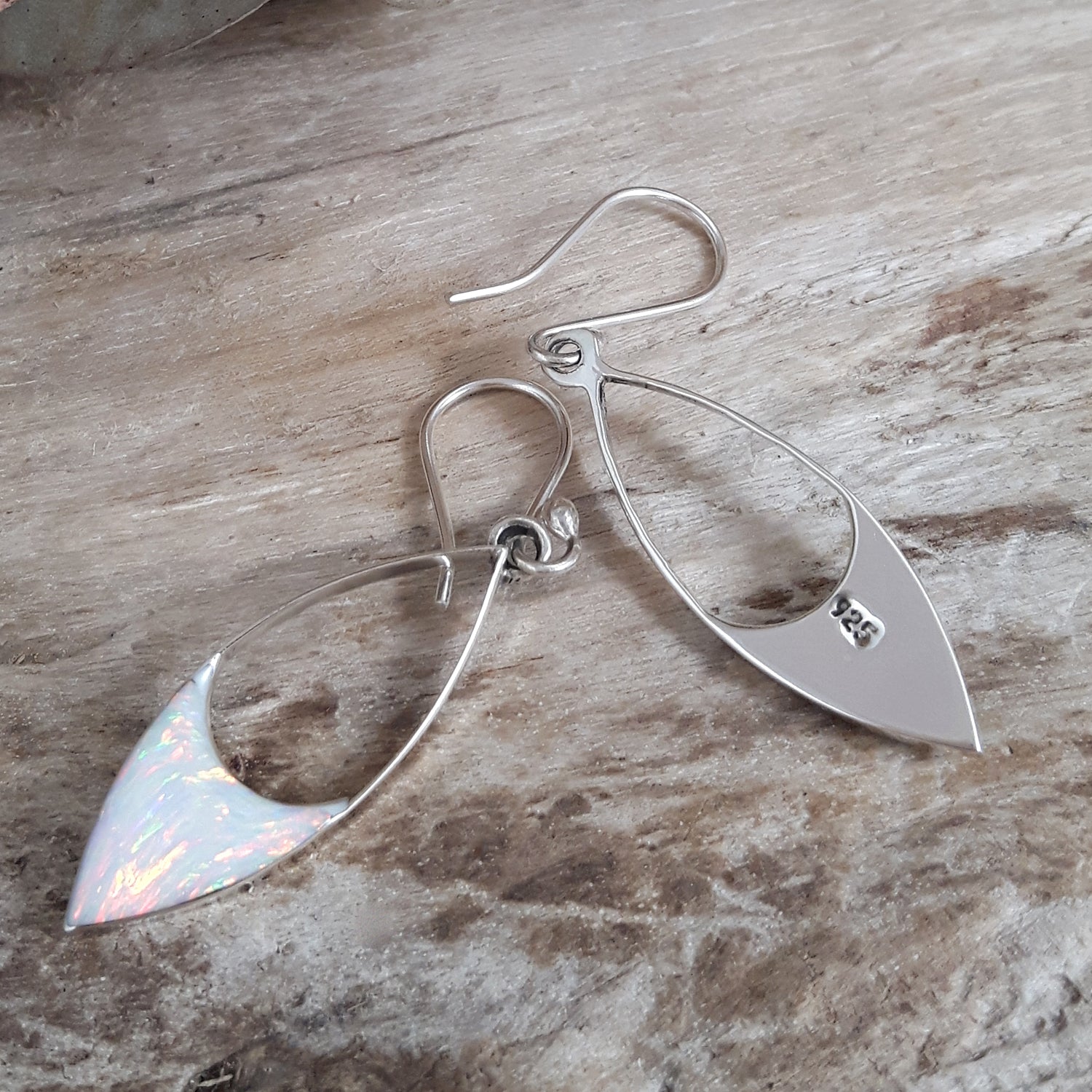 Flinder Finella White Drop Earrings