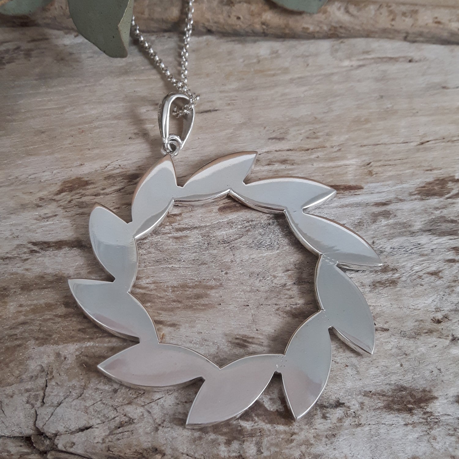 Flinder Larisa Emerald Pendant