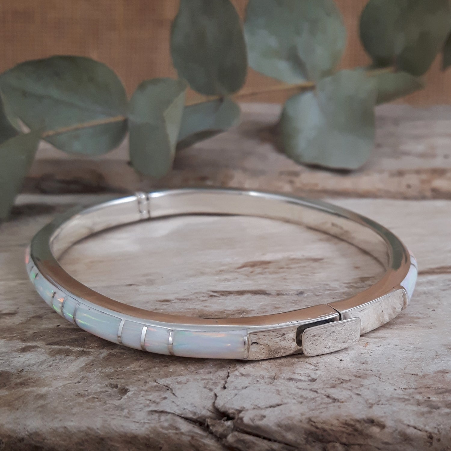 Flinder Larisa White B/C Bracelet