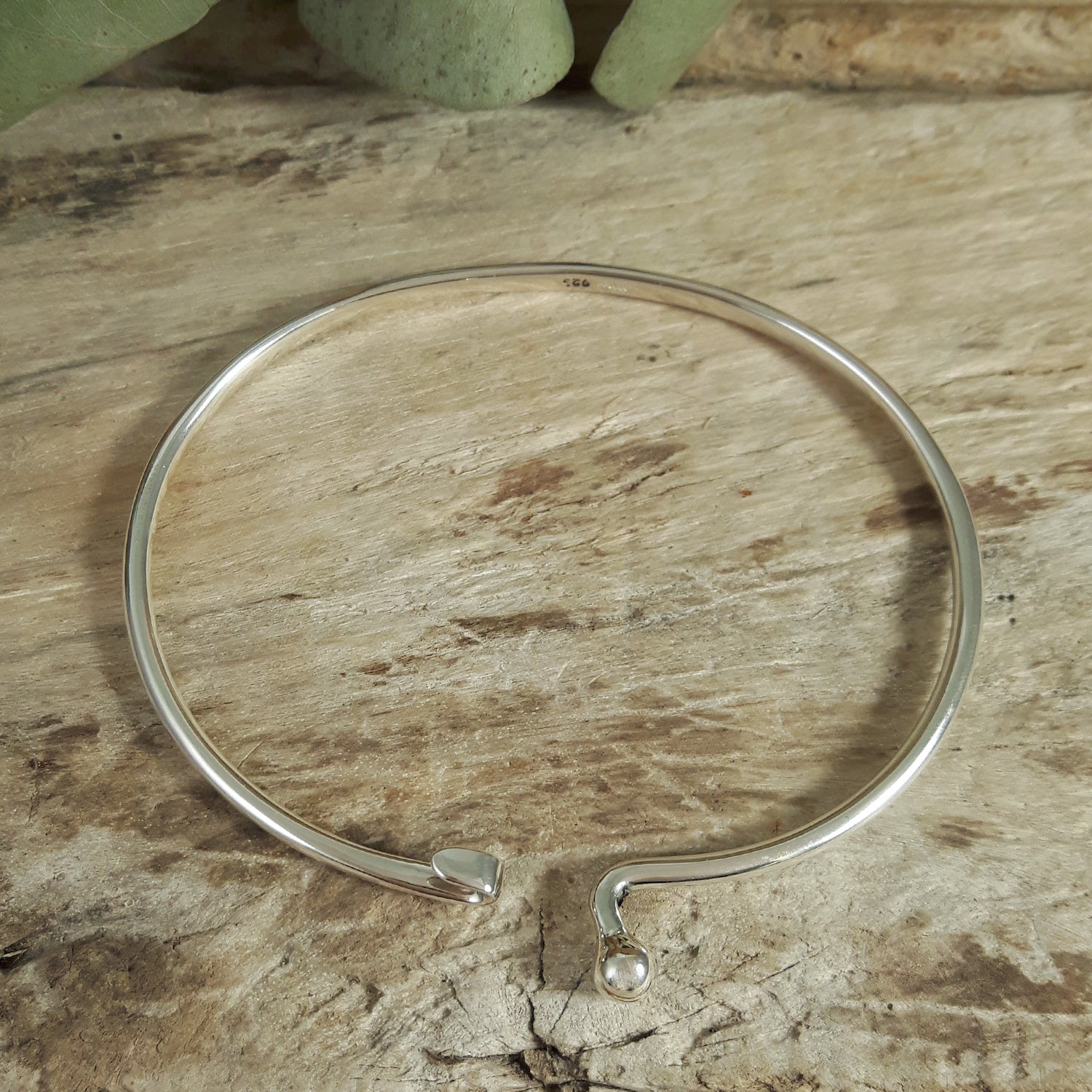 Flow Silver Dot Bangle