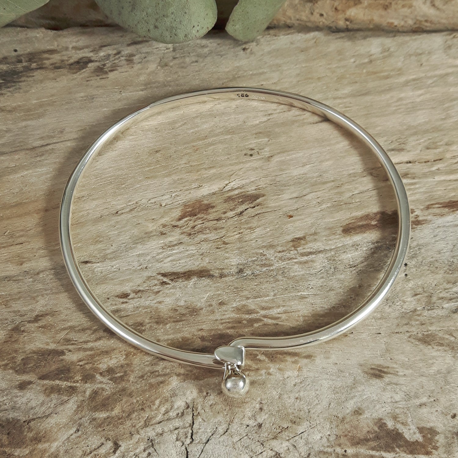 Flow Silver Dot Bangle