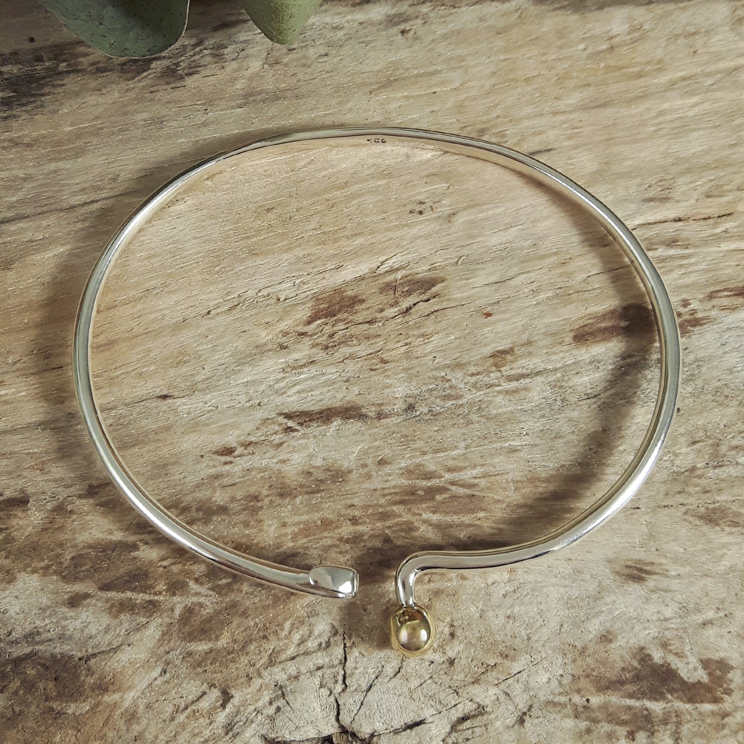Flow Silver Tumbaga Dot Bangle