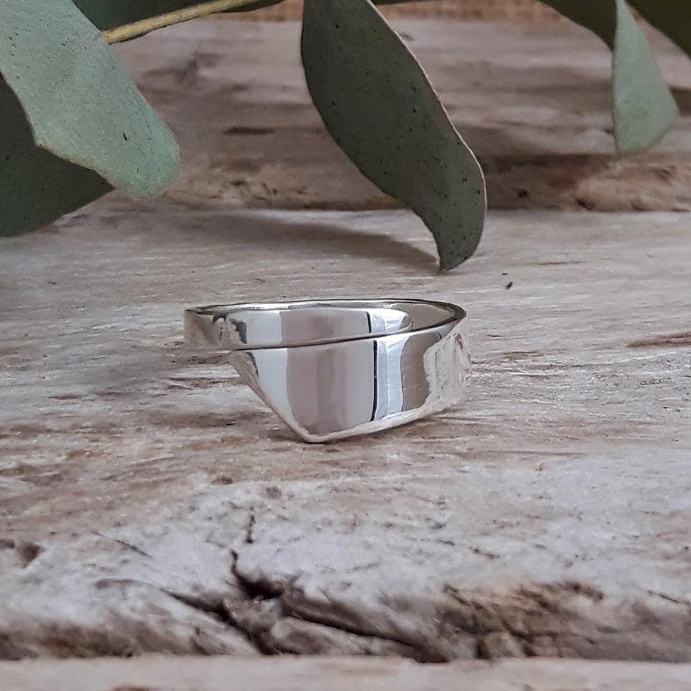 Foresta Vine Fine Polished Ring