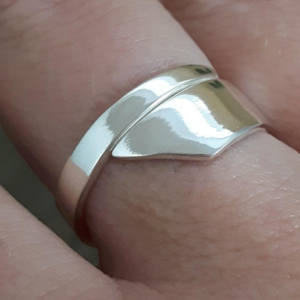 Foresta Vine Fine Polished Ring