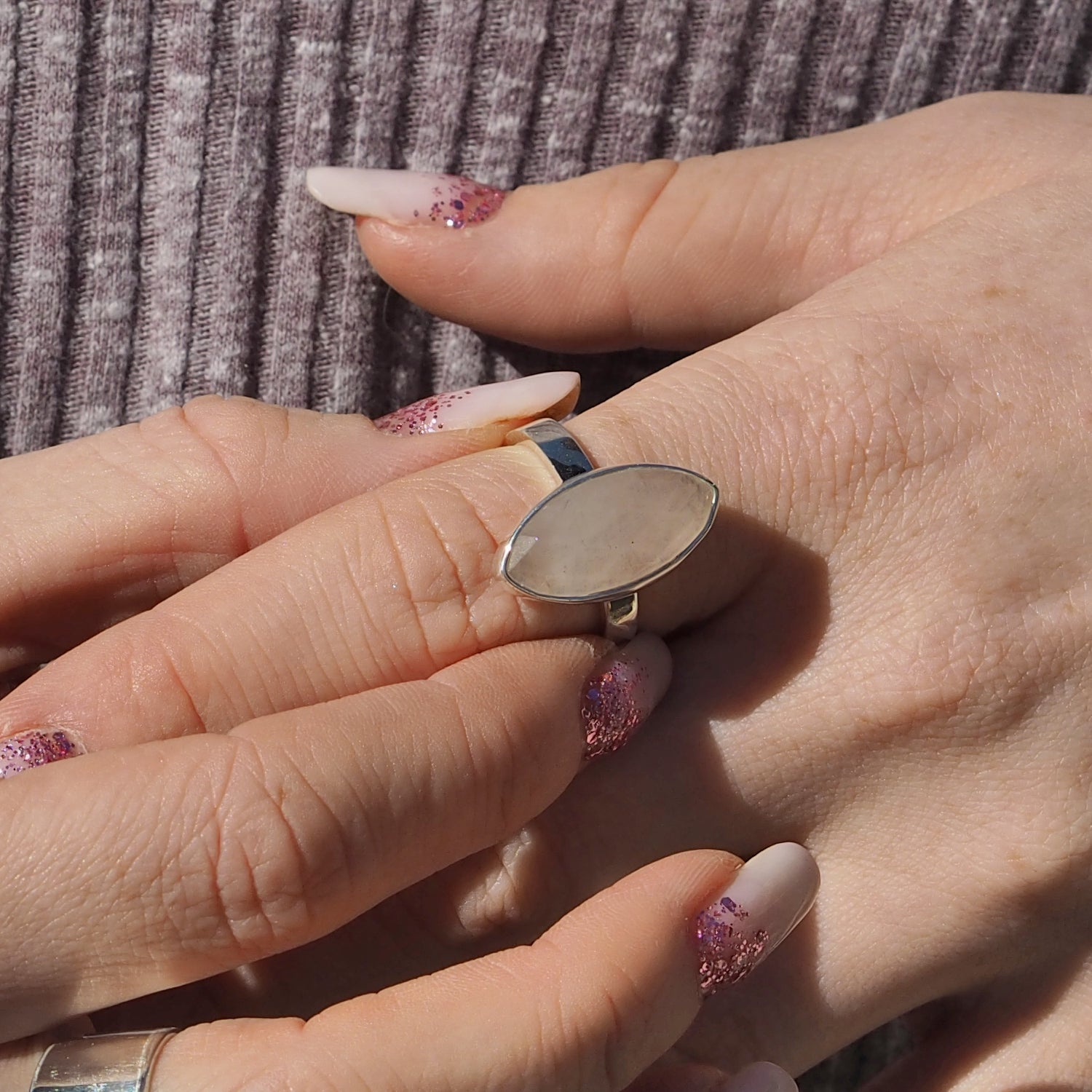 Elegance Leaf Rose Quartz Small Ring