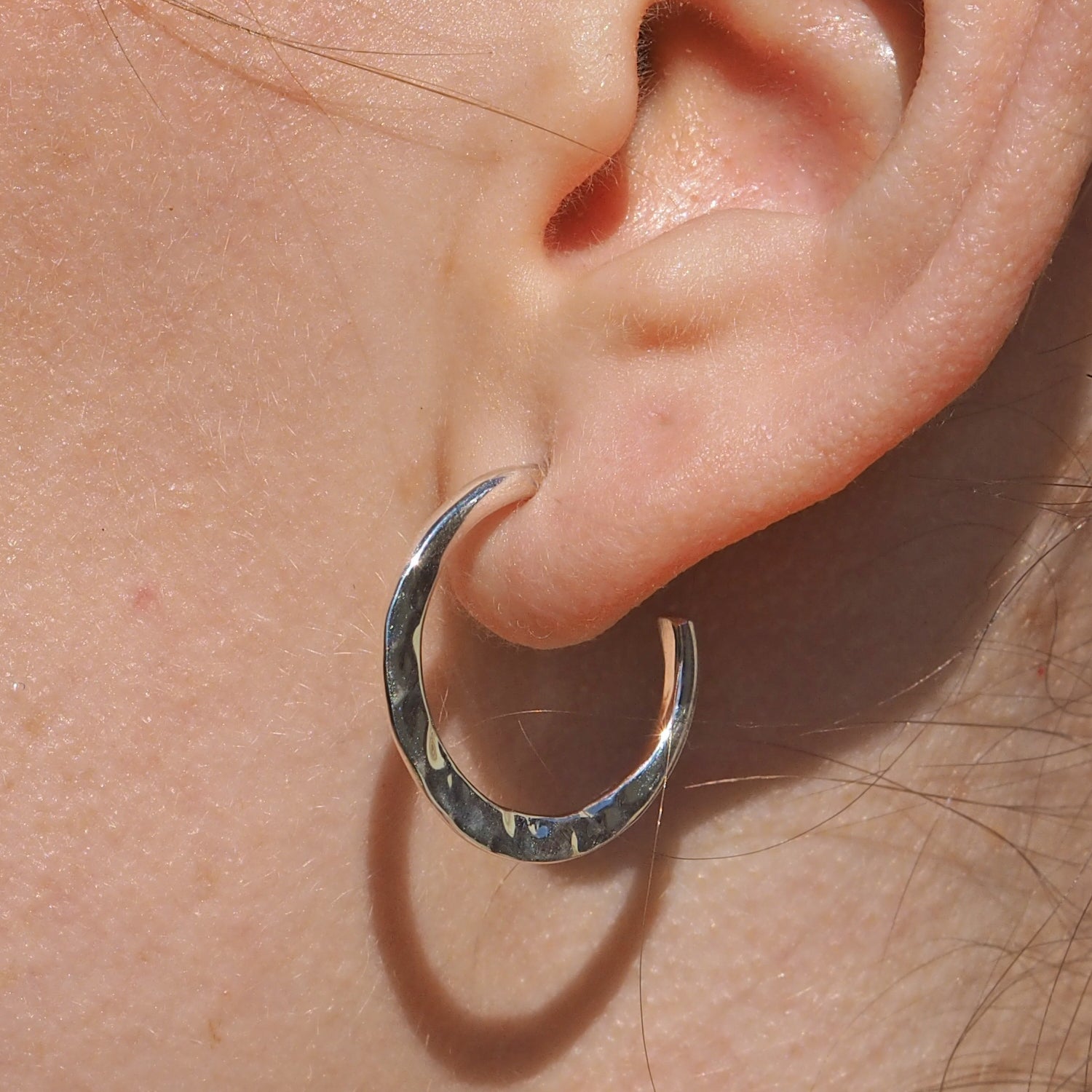 Toro Mini Hammered Hoop Earrings