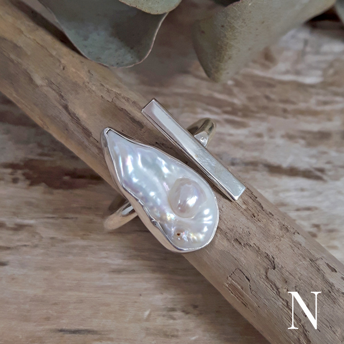 Luminous Biwa Pearl Ring