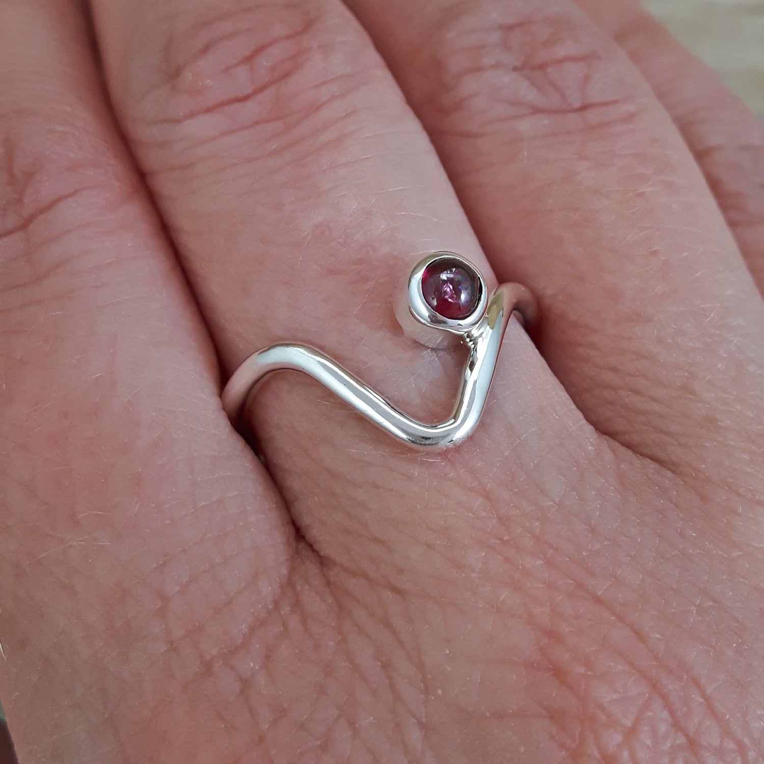 Linea Garnet Ring