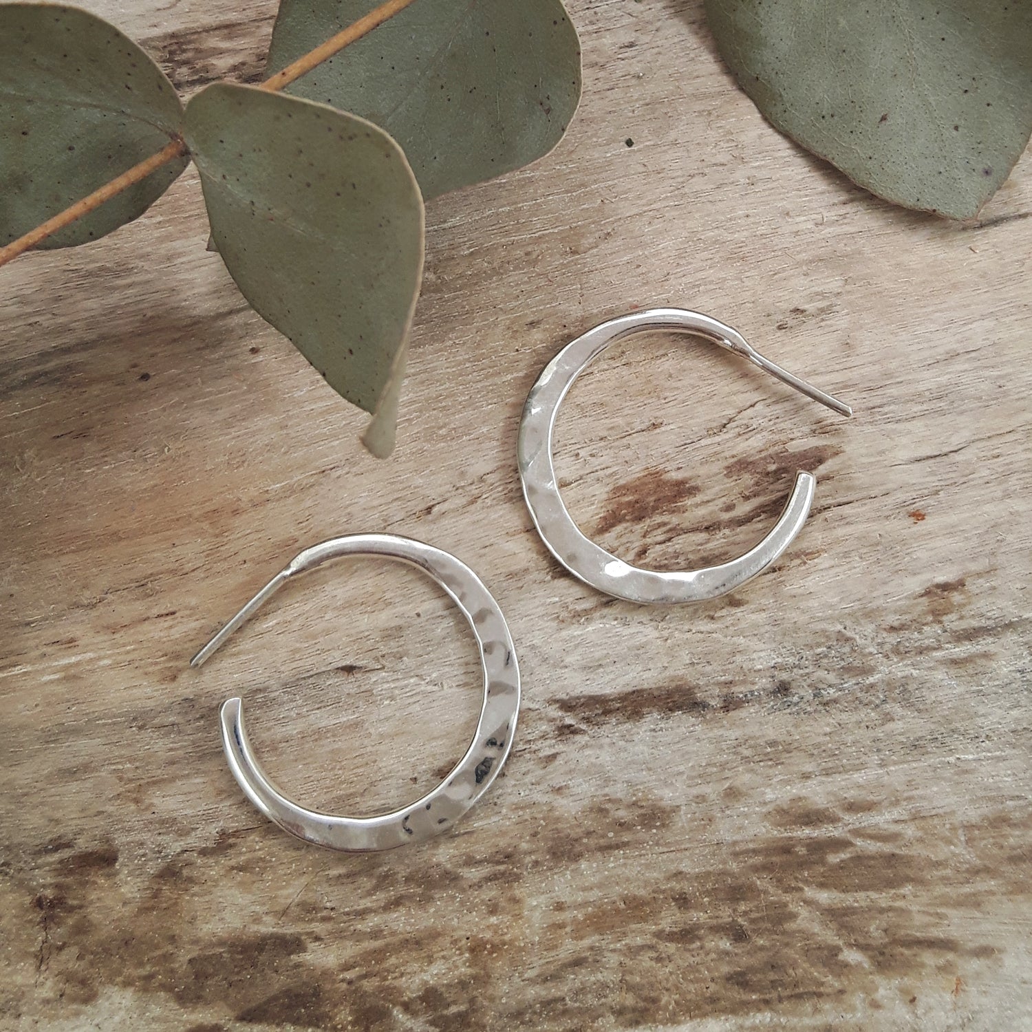 Toro Mini Hammered Hoop Earrings