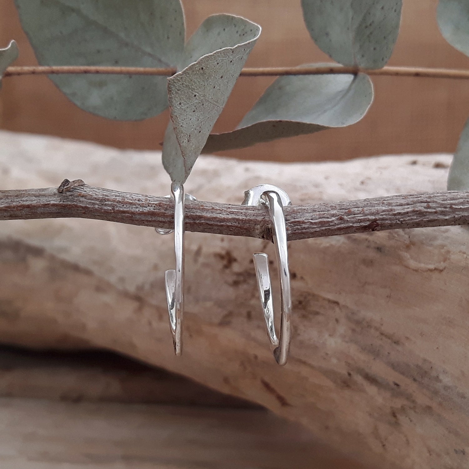 Toro Mini Hammered Hoop Earrings