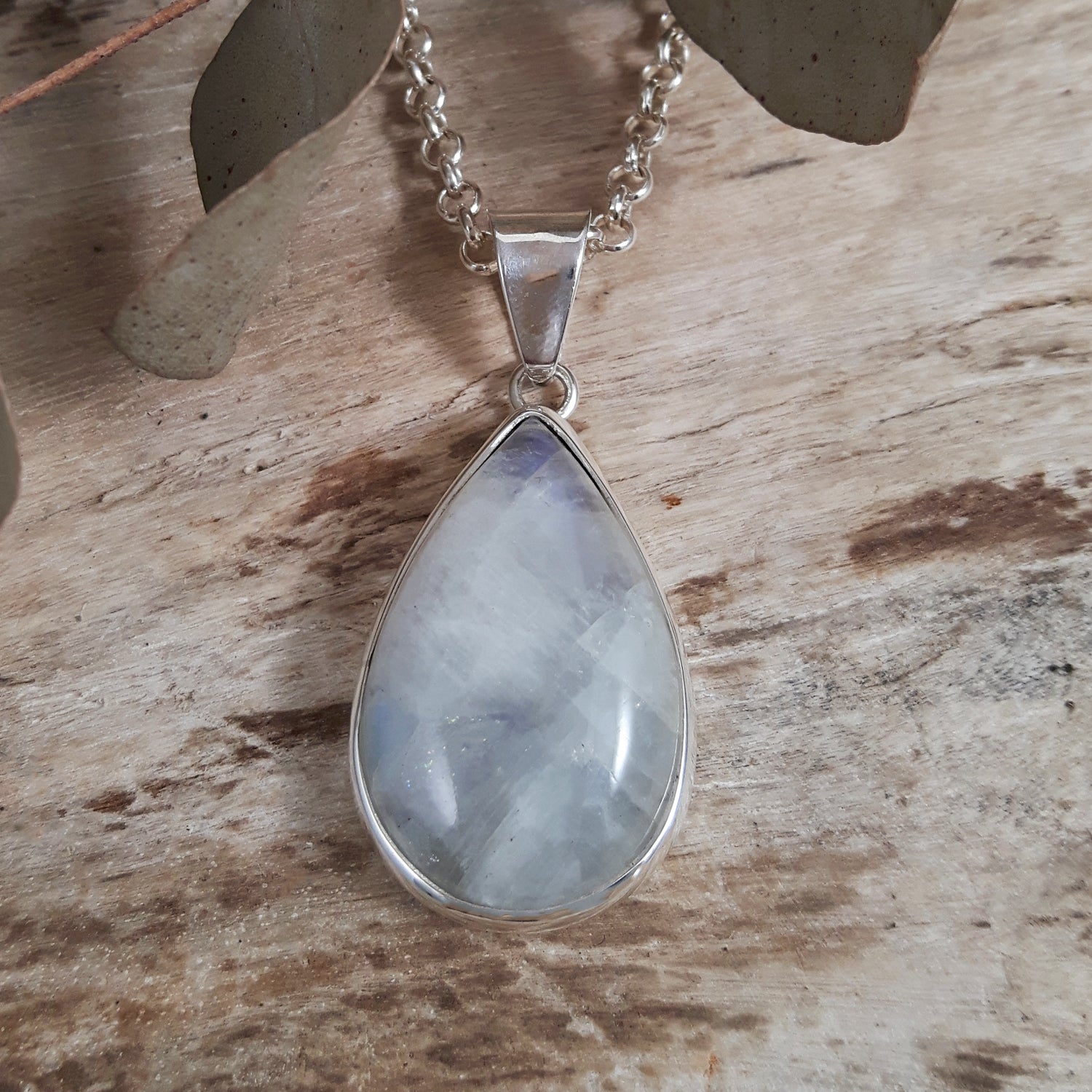 Monet Moonstone Med Pendant Teardrop A