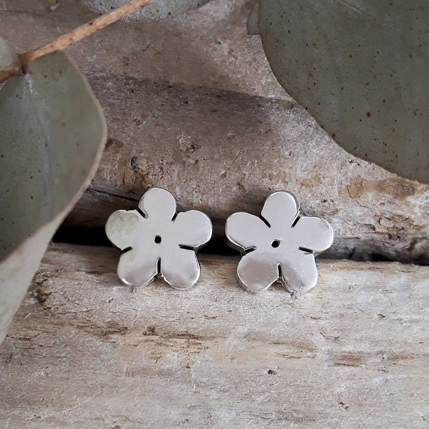 Muse Flower Stud Earrings