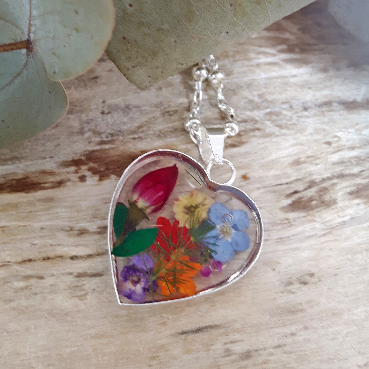 Flores Multi Real Flower Heart Medium Pendant