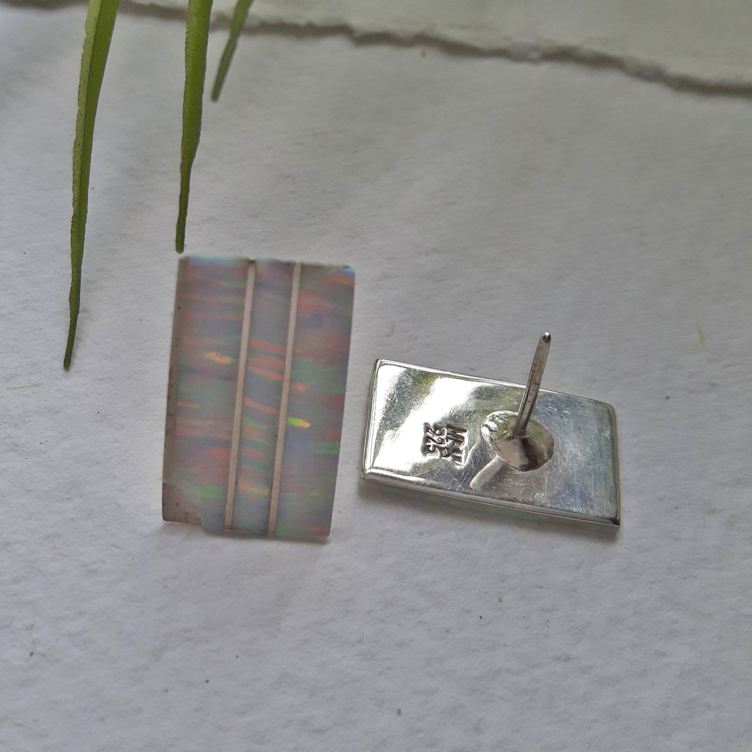 PERFECTLY IMPERFECT Flinder Nouveau White Stud Earrings