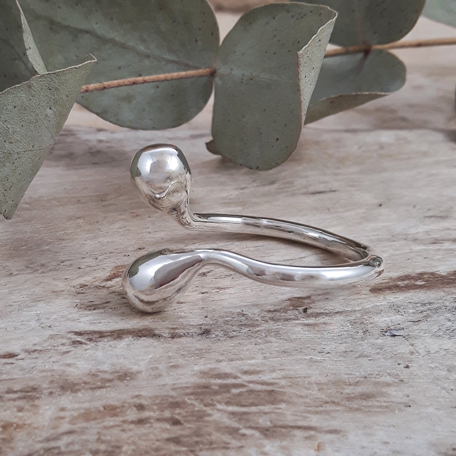 Pure Droplet Polished Ring