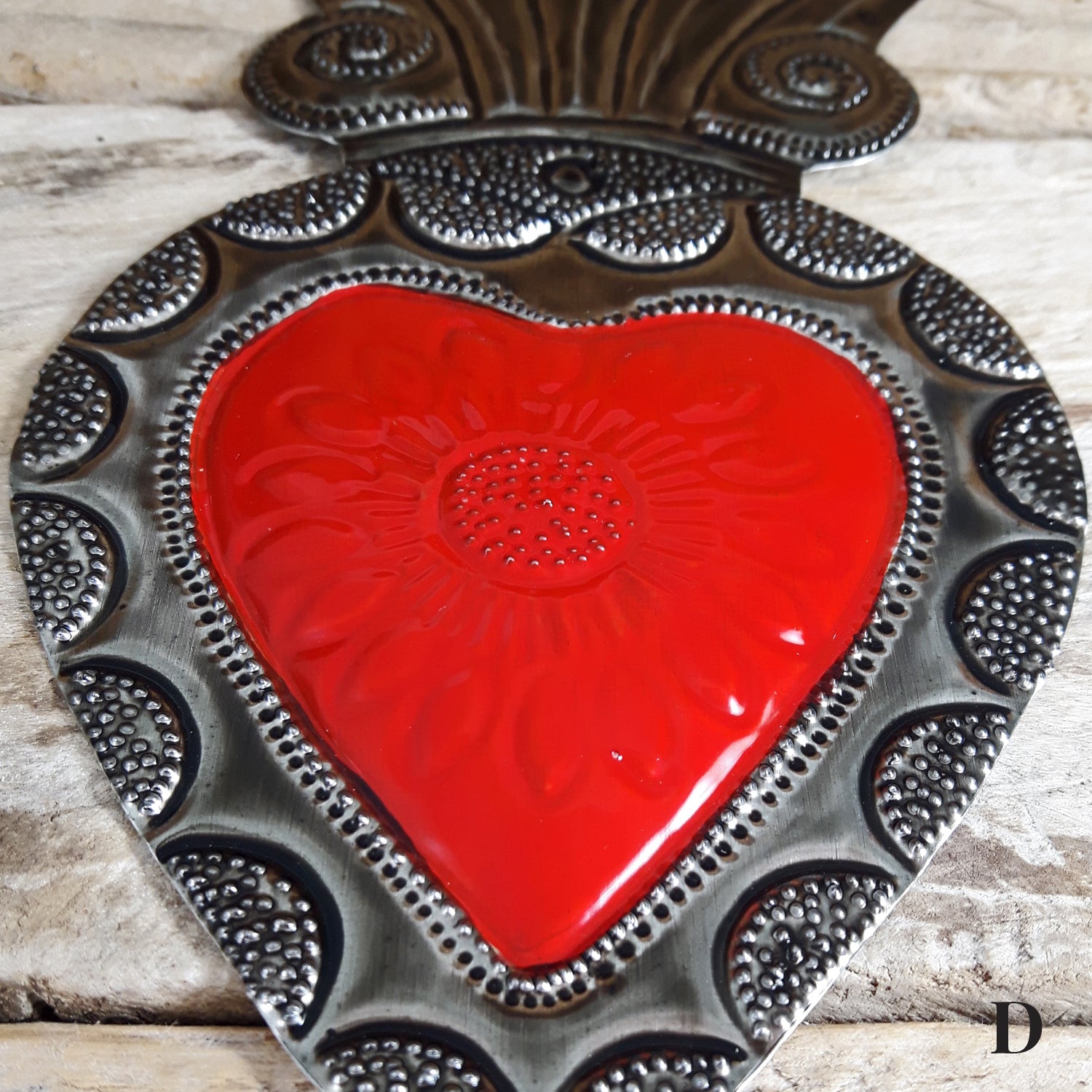 Sacred Heart Red Handcrafted Tin Decorations - D