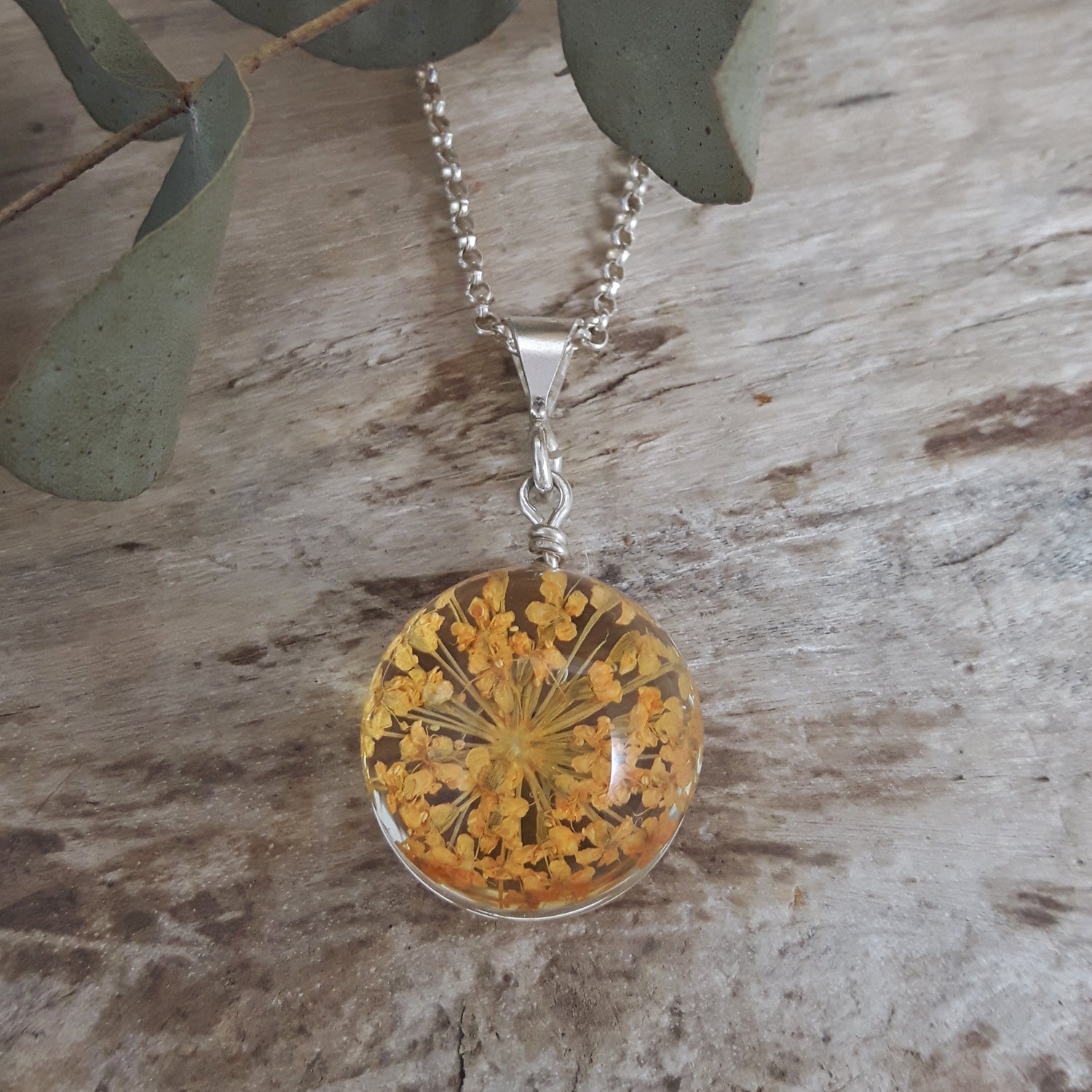 SAMPLE Flores Orange Allium Pendant