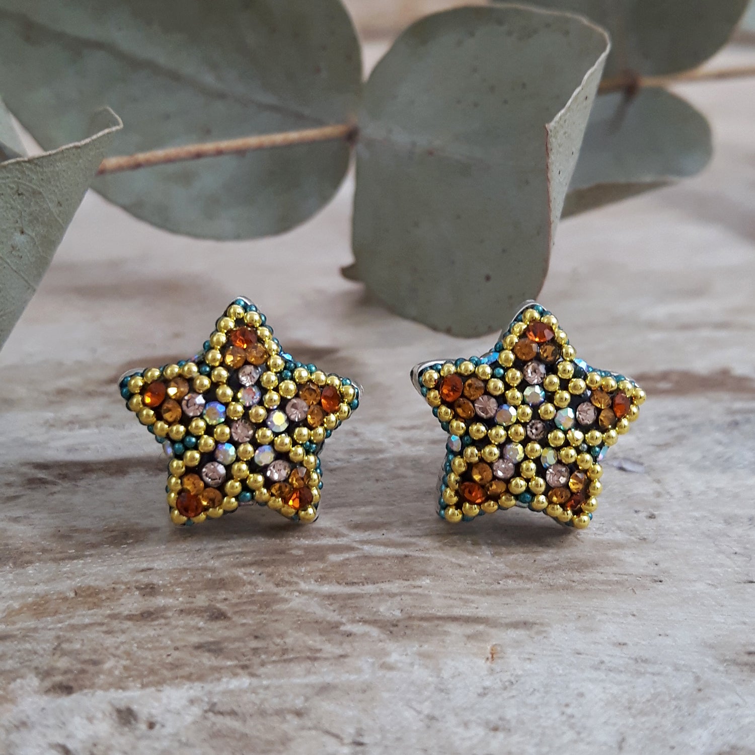 Allegra Fleur Vintage Dream Mini Stud Earrings