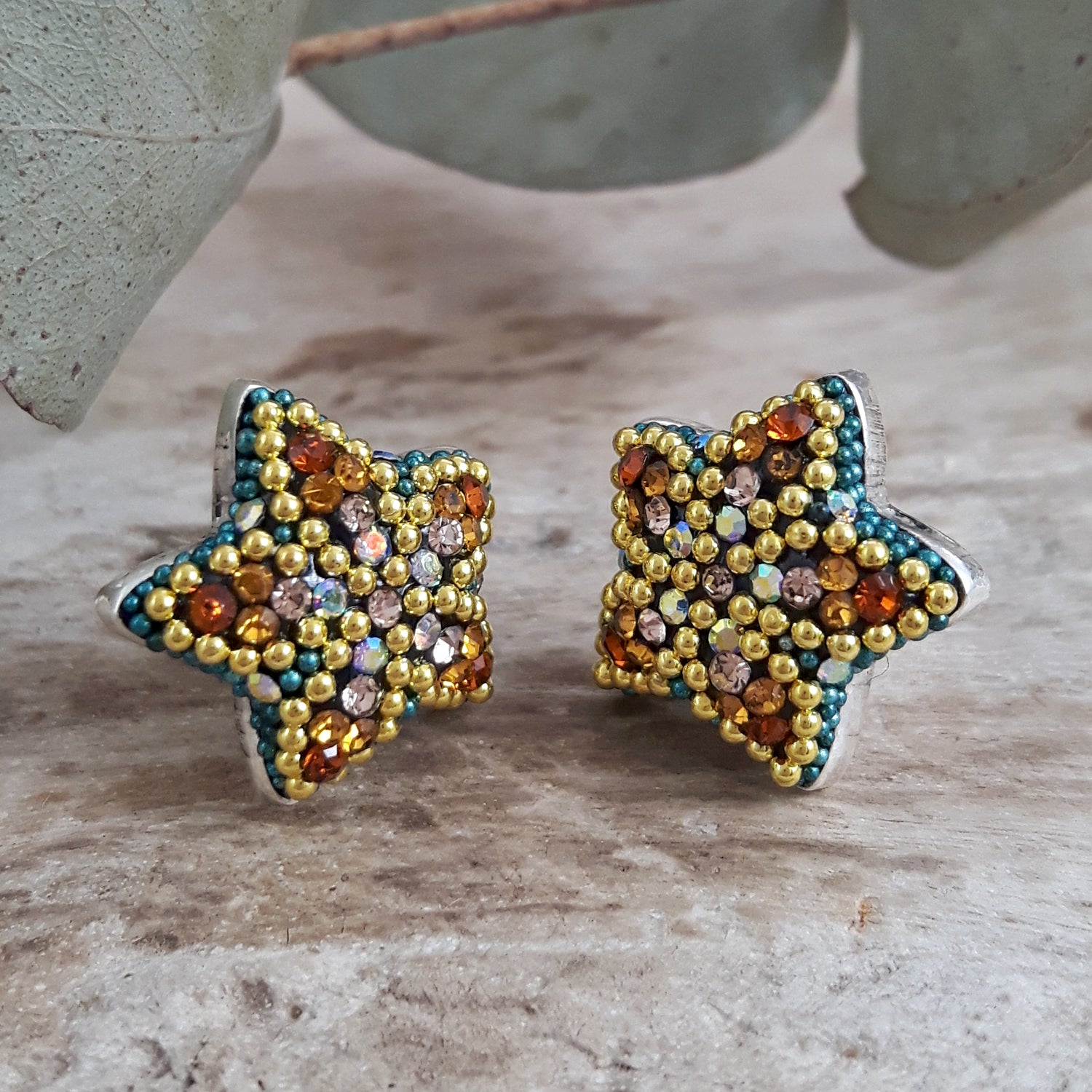 Allegra Fleur Vintage Dream Mini Stud Earrings
