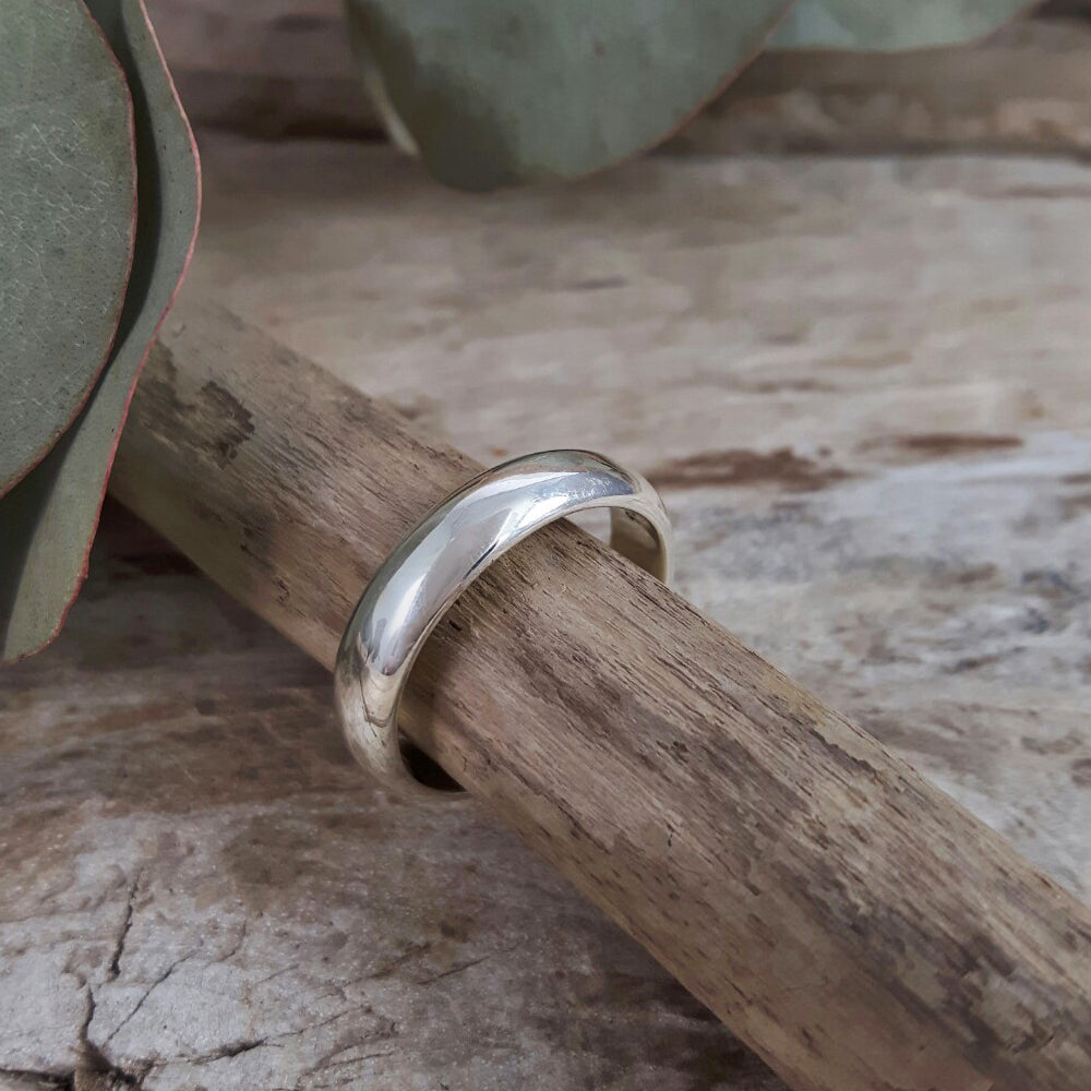 Classic 4mm D Band Wedding Ring