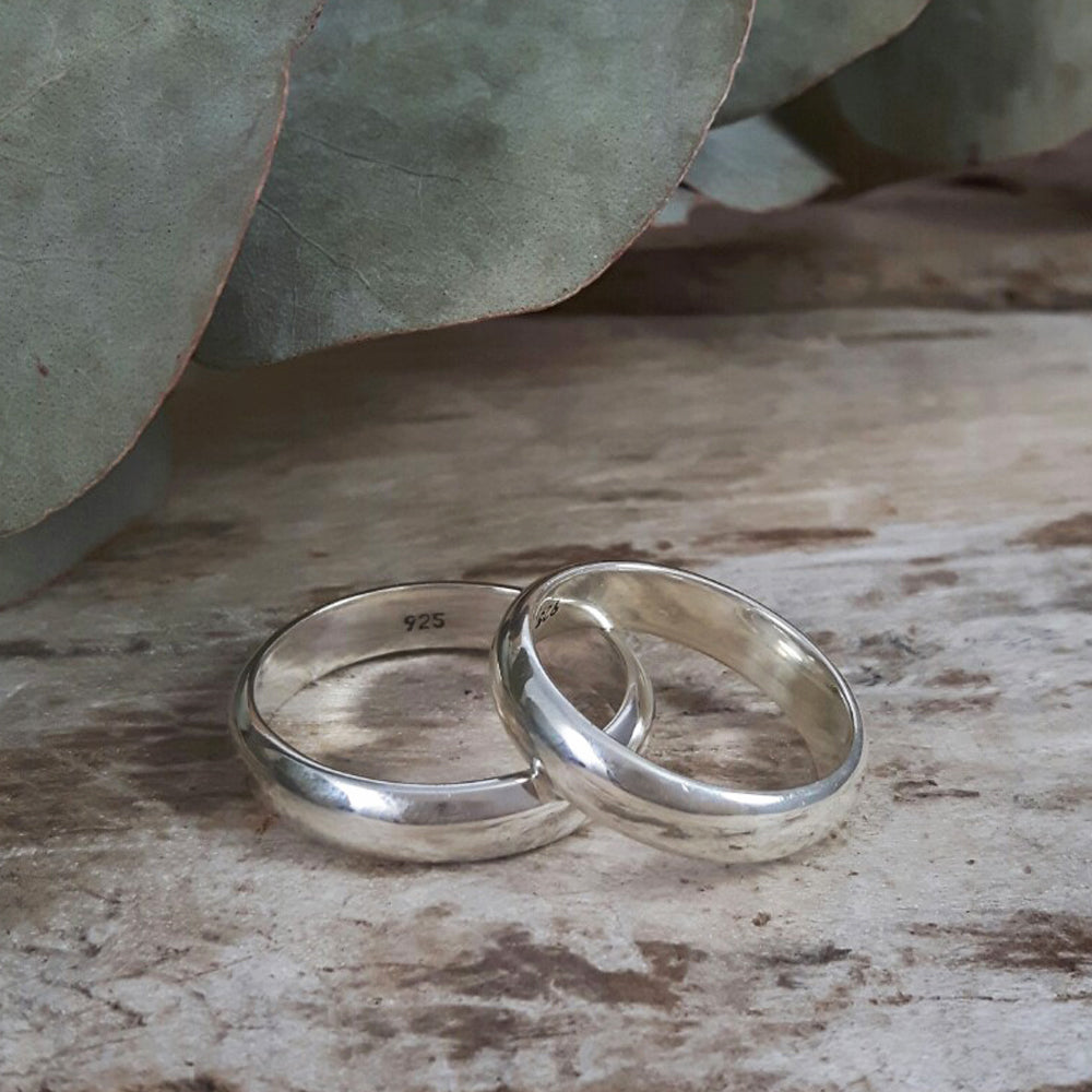 Classic 4mm D Band Wedding Ring