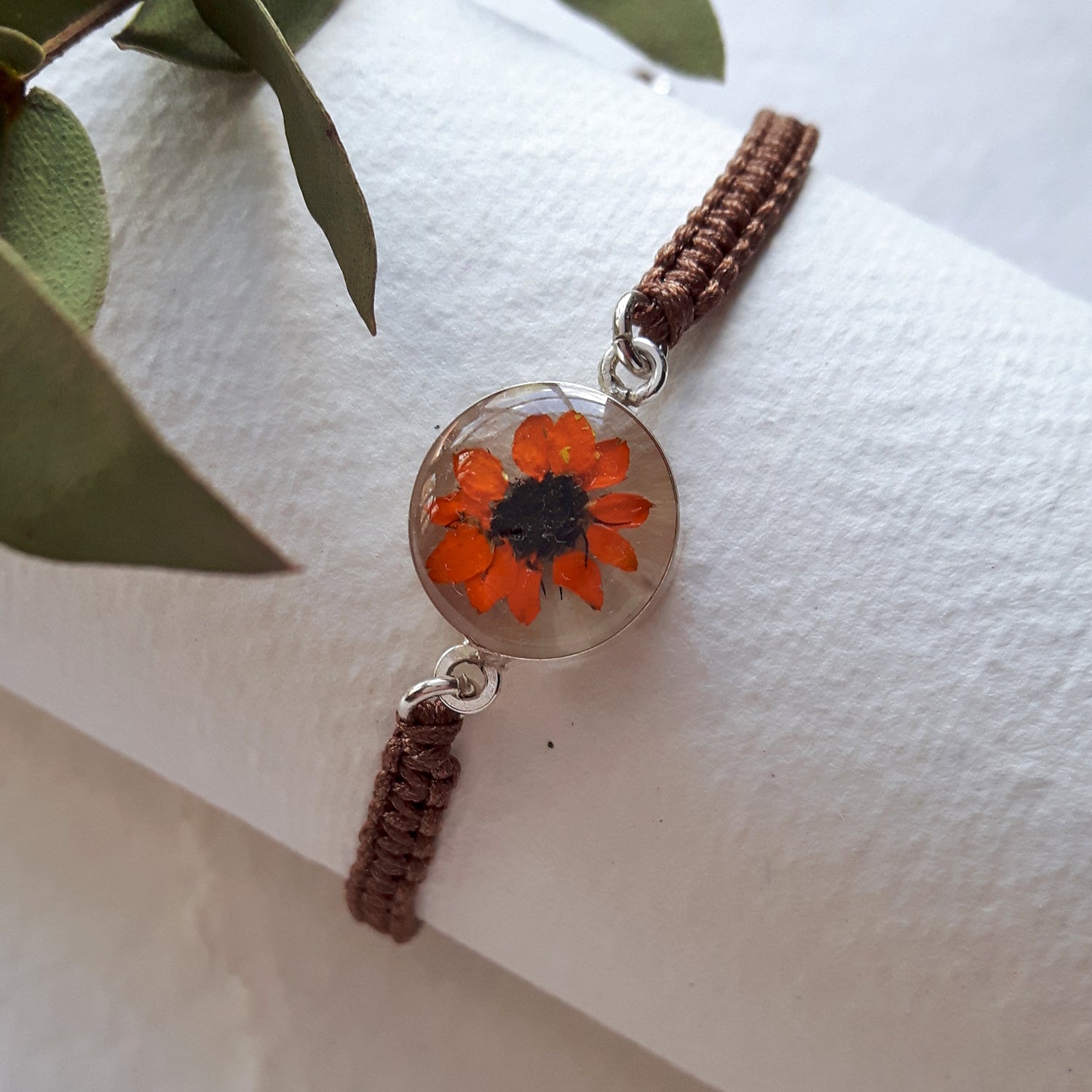 Flores Dahlia Friendship Bracelet